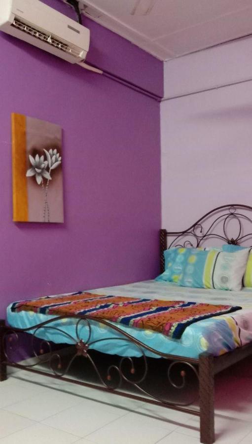 Bajet Homestay - Low Cost Houses Kuantan Esterno foto