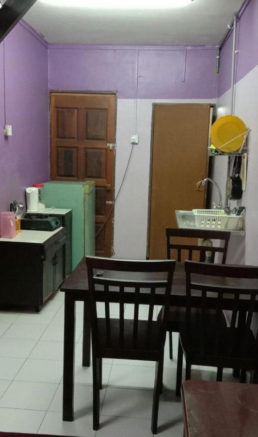 Bajet Homestay - Low Cost Houses Kuantan Esterno foto